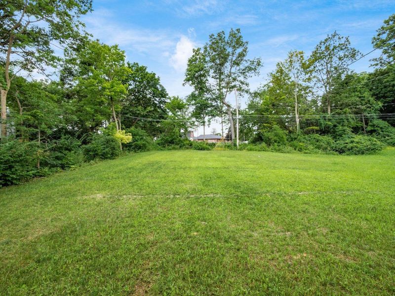 429 Postle Boulevard, Columbus, OH 43228 Photo 29