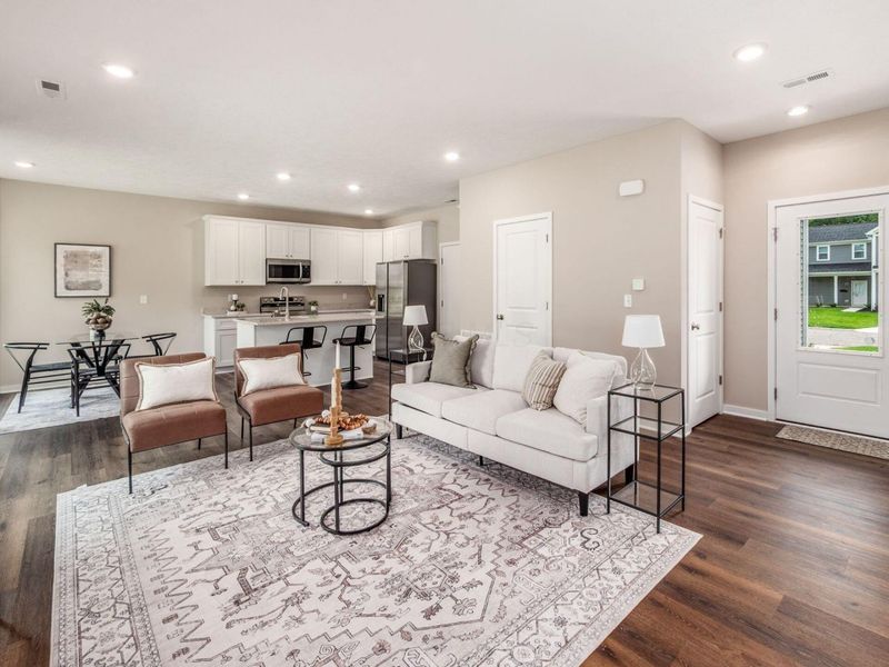 429 Postle Boulevard, Columbus, OH 43228 Photo 3