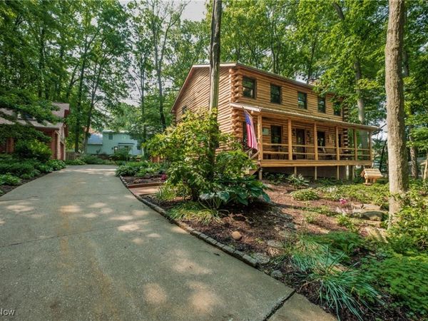 5820 Kildare Circle NW, Canton, OH 44718