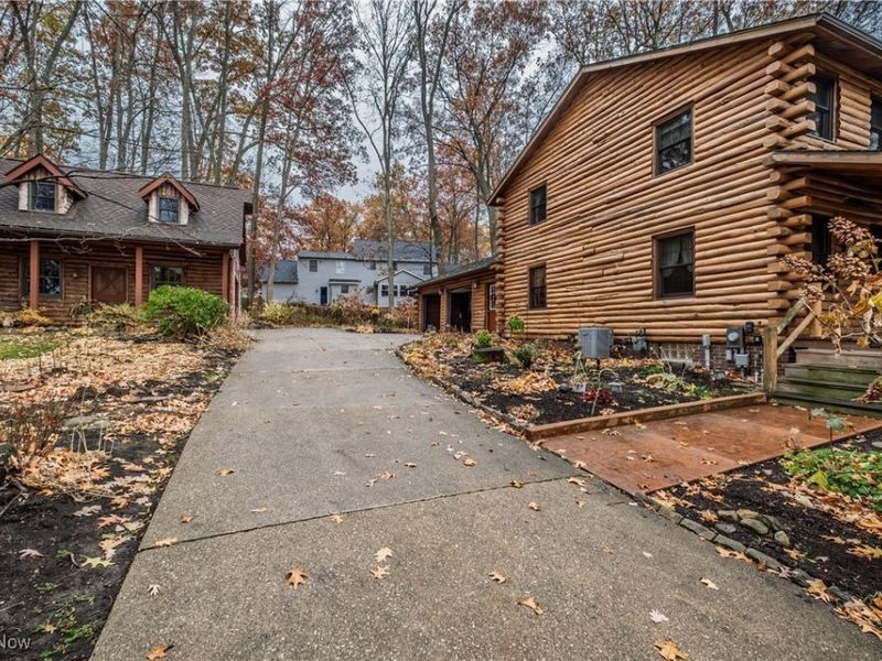 5820 Kildare Circle NW, Canton, OH 44718 Photo 3