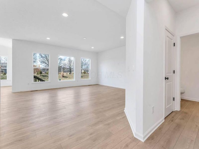 189 Mahogany Drive, Lewis Center, OH 43035 Photo 4