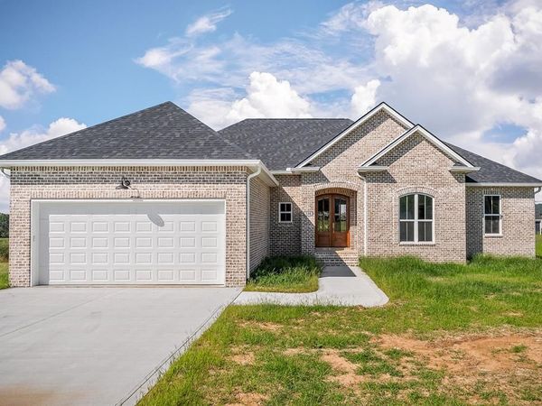 136 Dairy Barn Rd, Sparta, TN 38583