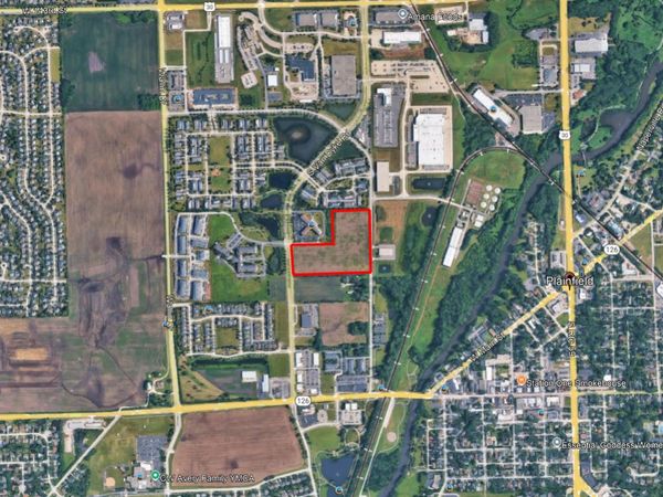 000 Wood Farm Road, Plainfield, IL 60544