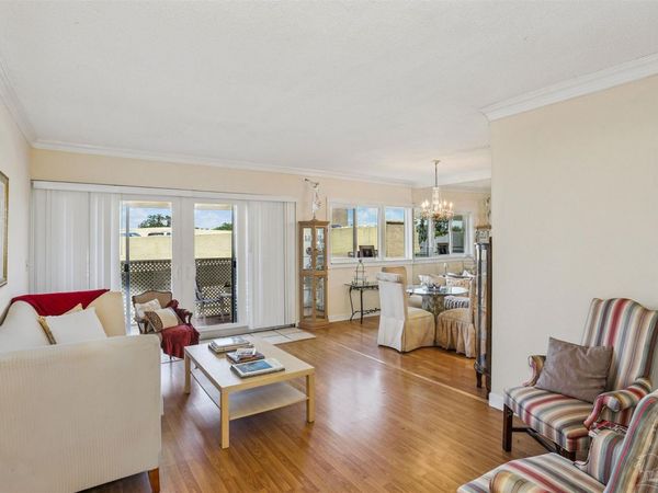 825 Bayshore Dr, Unit 302, Pensacola, FL 32507