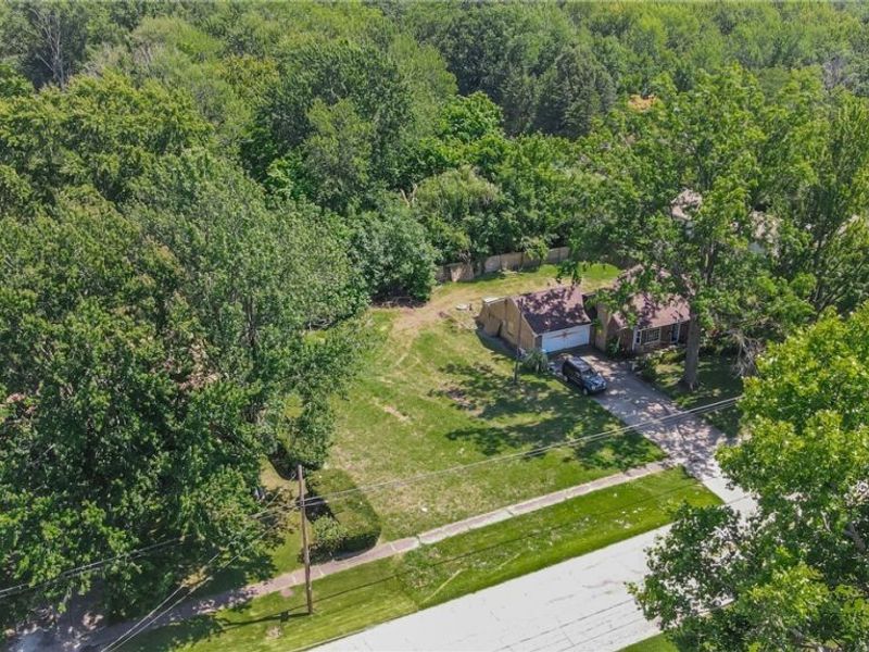 Root Road, Lorain, OH 44052 Photo 3