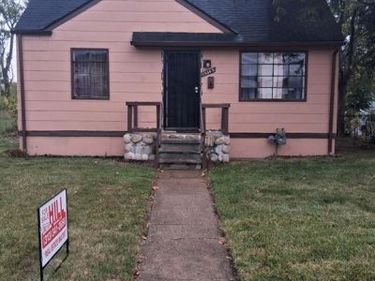 15643 W Chicago Street, Detroit, MI 48228