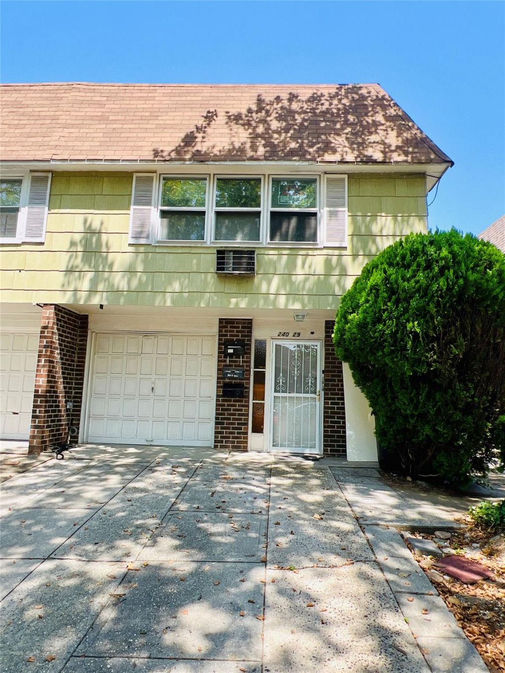 240-29 68th Avenue, Unit 14, Douglaston, NY 11362 Main Photo