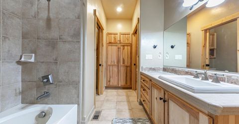 14070 Alder Creek Road, Truckee, CA 96161 Photo