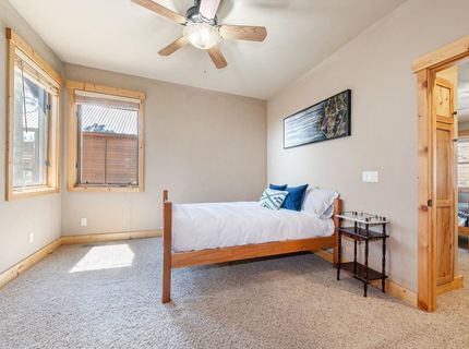 14070 Alder Creek Road, Truckee, CA 96161 Photo
