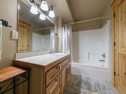 14070 Alder Creek Road, Truckee, CA 96161 Photo