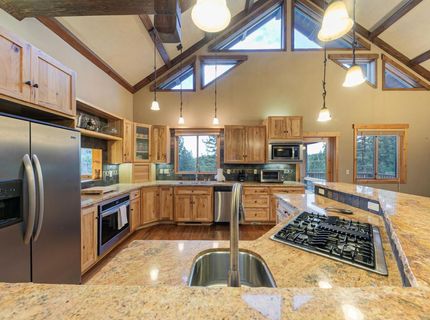 14070 Alder Creek Road, Truckee, CA 96161 Photo