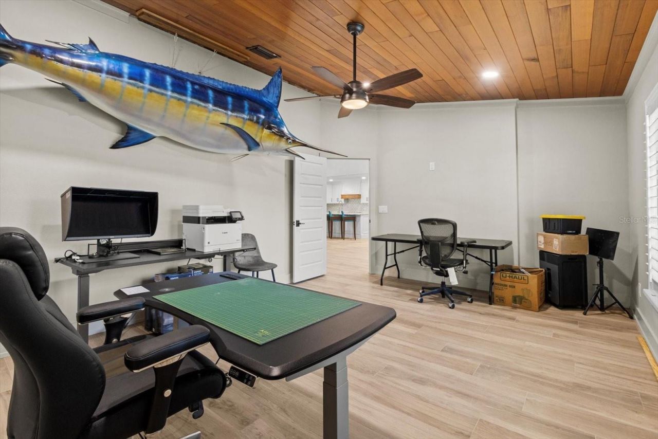 827 SW Kings Bay Drive, Crystal River, FL 34429 Photo