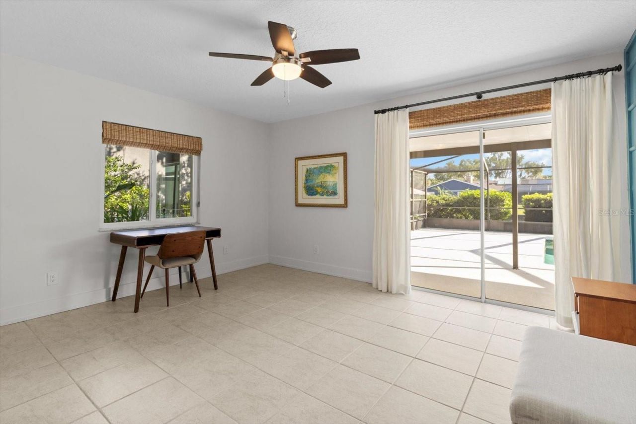 827 SW Kings Bay Drive, Crystal River, FL 34429 Photo