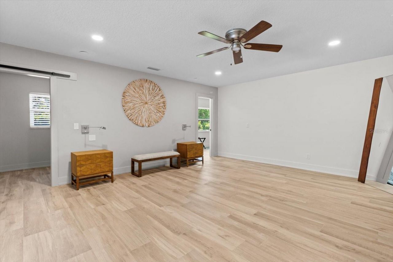 827 SW Kings Bay Drive, Crystal River, FL 34429 Photo