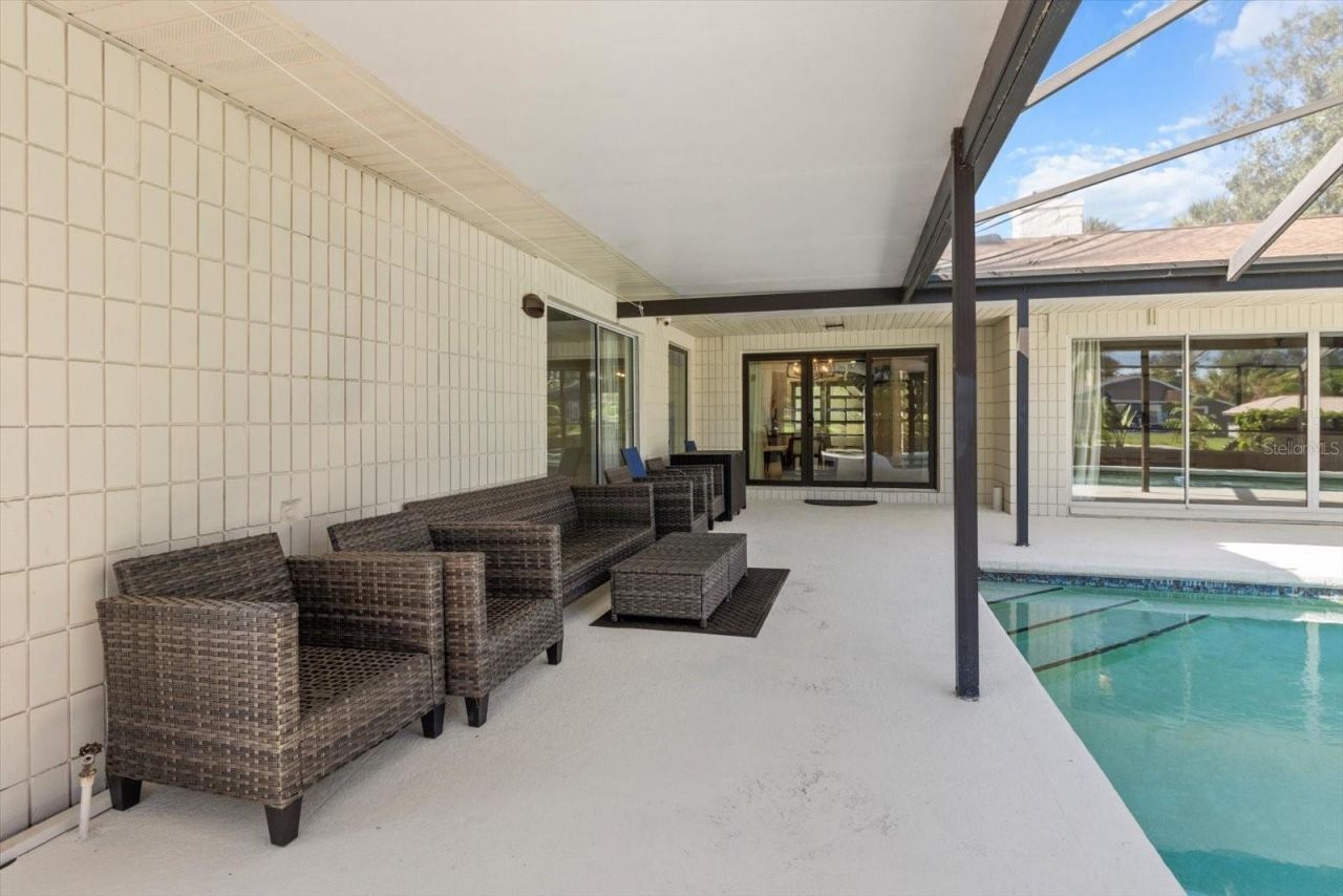 827 SW Kings Bay Drive, Crystal River, FL 34429 Photo