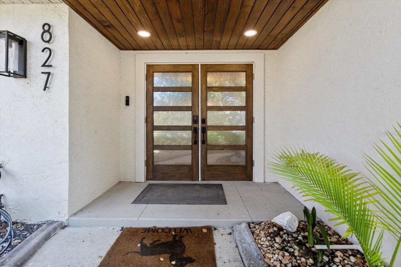 827 SW Kings Bay Drive, Crystal River, FL 34429 Photo