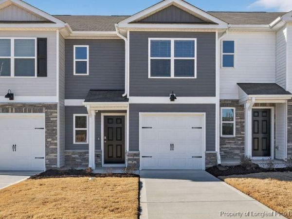 203 Maddox Drive, Aberdeen, NC 28315