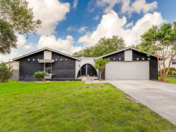 6135 Royal, San Antonio, TX 78239