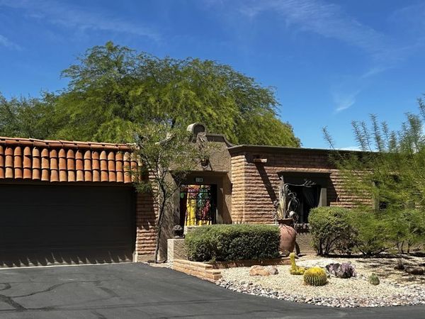 37212 N TRANQUIL Trail N, Unit 18, Carefree, AZ 85377