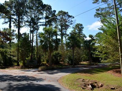 61 Osprey Road, Edisto Island, SC 29438