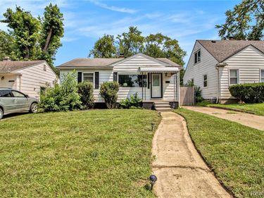 16520 Lenore, Detroit, MI 48219