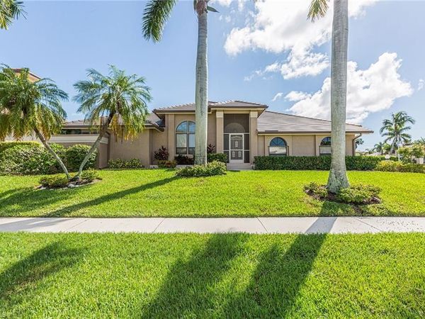 219 Copperfield CT, MARCO ISLAND, FL 34145