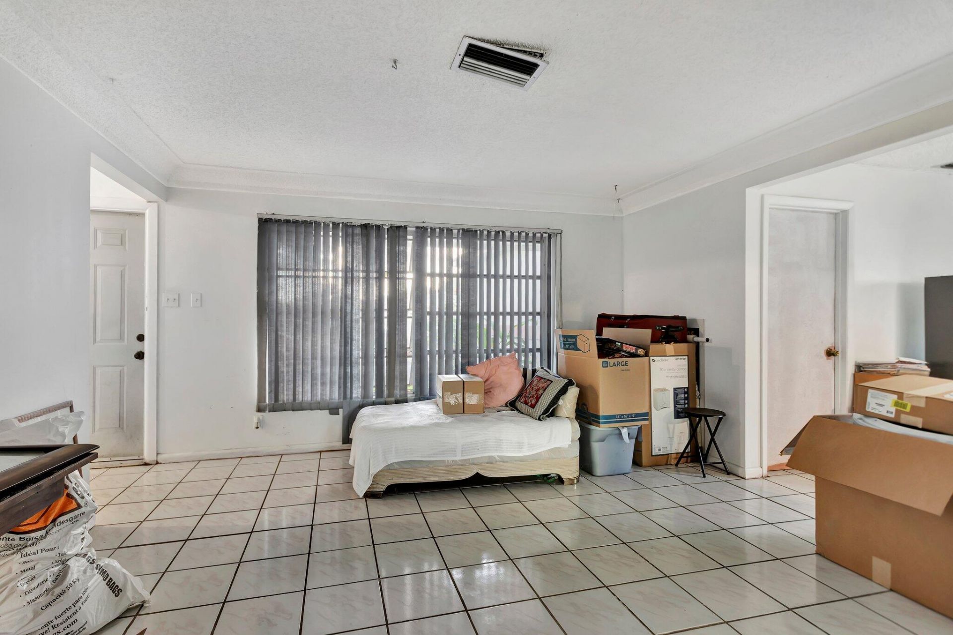 8001 NW 3rd Place, Margate, FL 33063 Photo