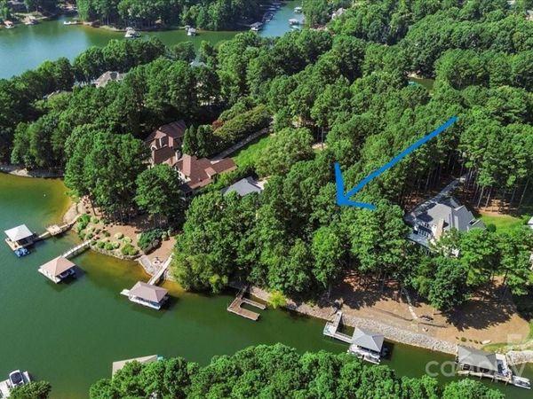 9178 Fair Oak Drive, Sherrills Ford, NC 28673