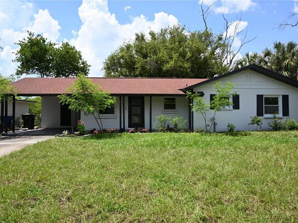 8609 DRIFTWOOD DRIVE, TAMPA, FL 33615