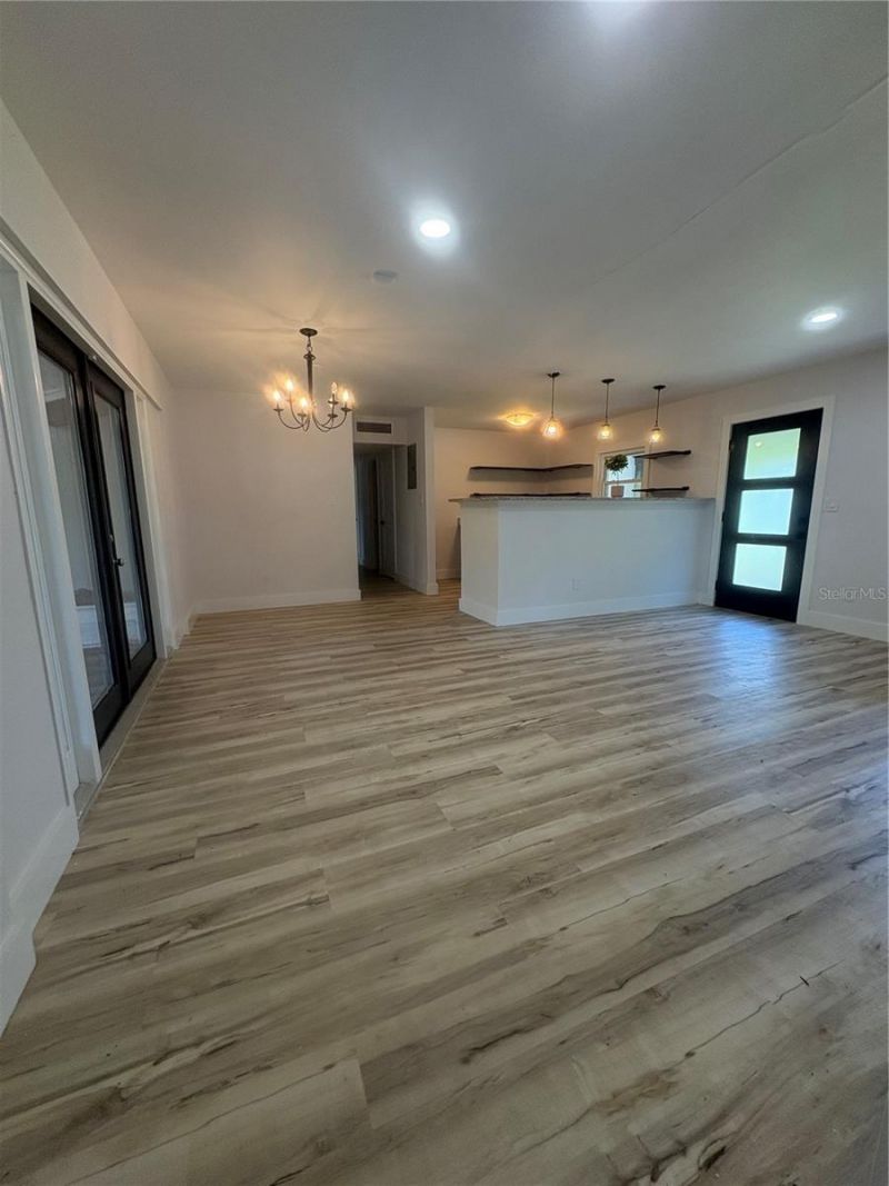 8609 Driftwood Drive, Tampa, FL 33615 Photo