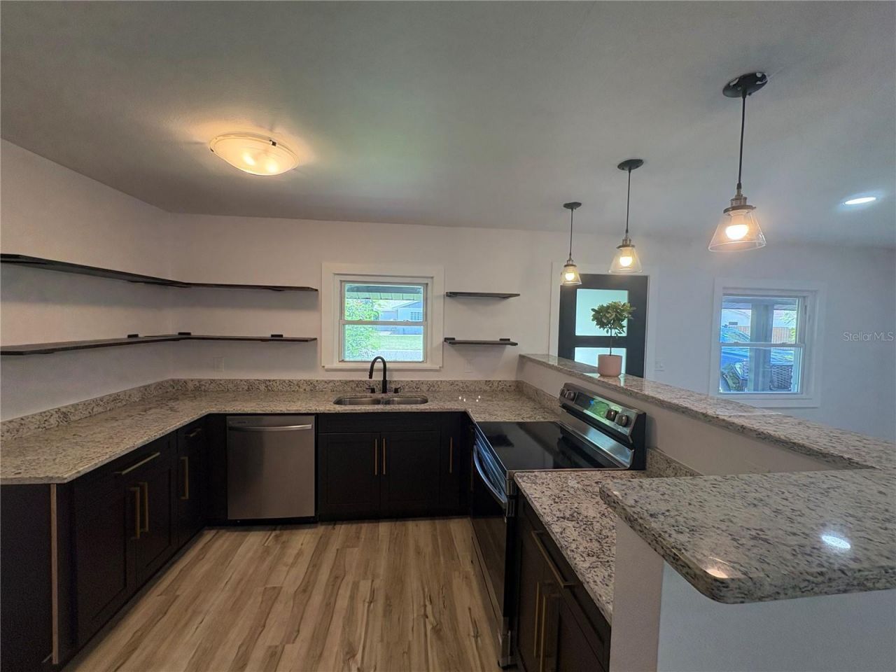 8609 Driftwood Drive, Tampa, FL 33615 Photo