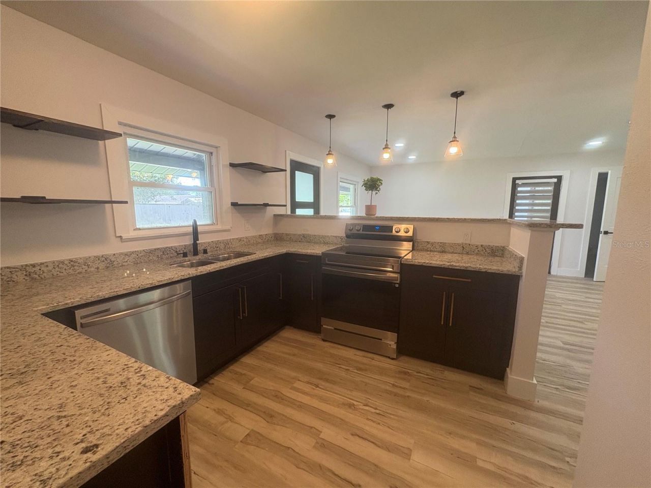 8609 Driftwood Drive, Tampa, FL 33615 Photo