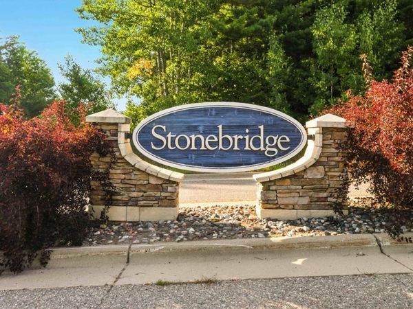 15816 Old Stonebridge Trail, Brainerd, MN 56401