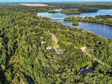 15858 Old Stonebridge Trail, Brainerd, MN 56401