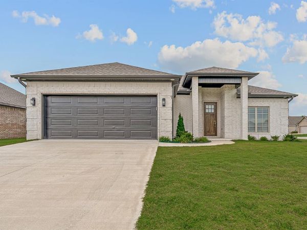 215 Craftsbury, Bono, AR 72416