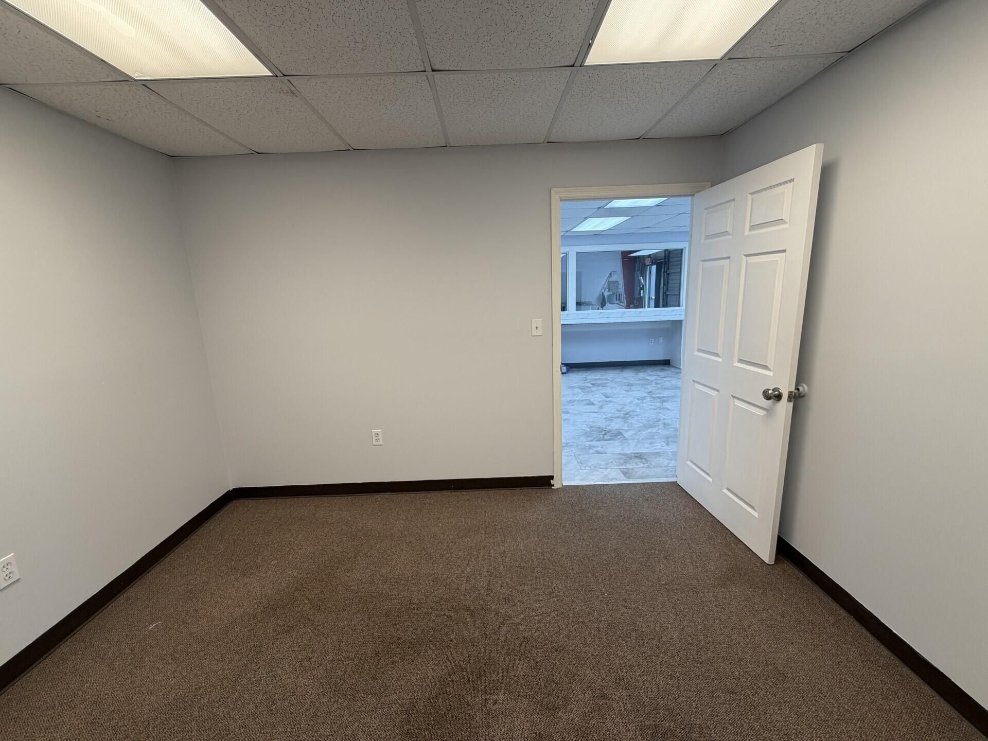 200 Varnfield Drive Photo 6