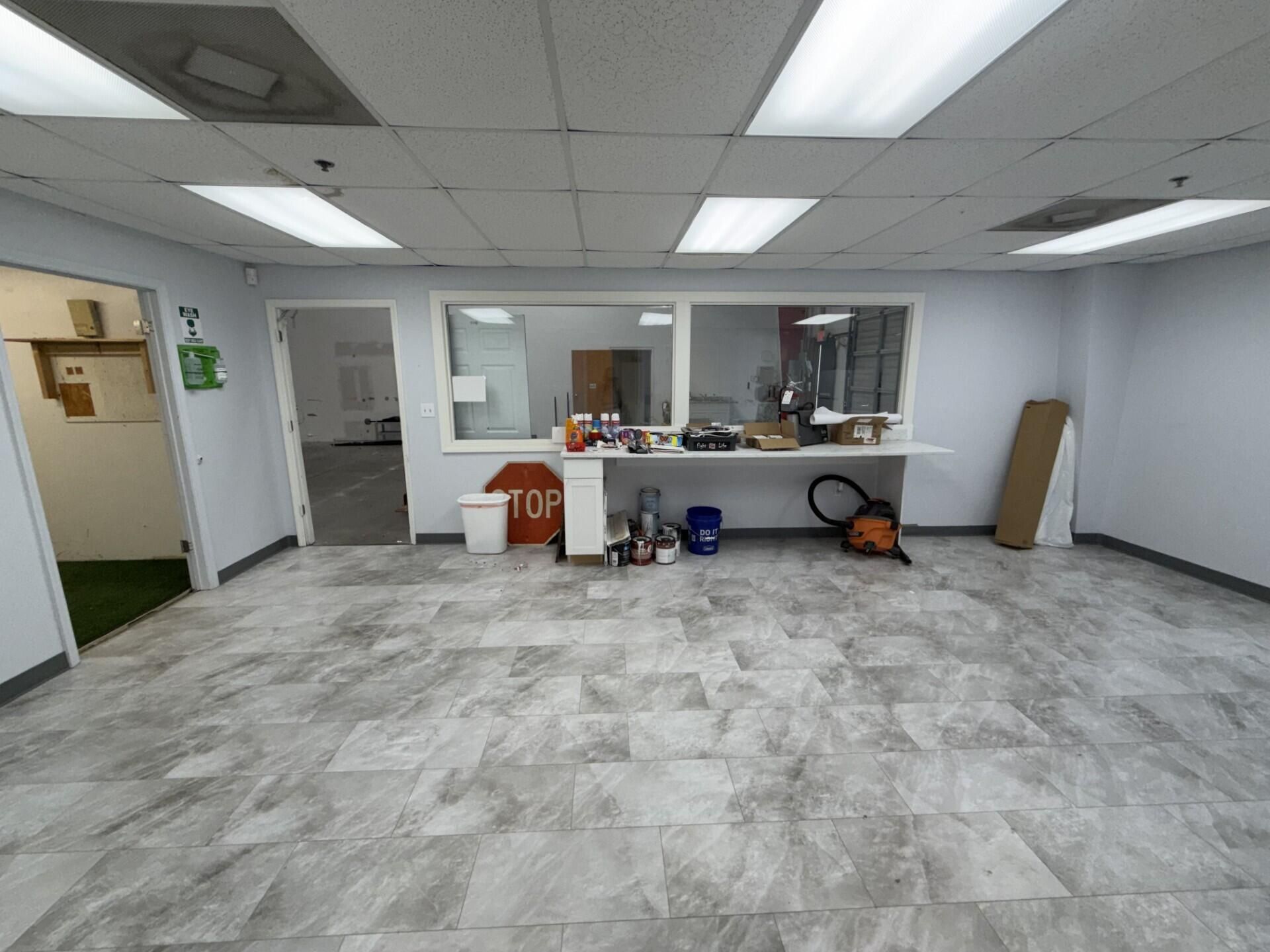 200 Varnfield Drive Photo 6