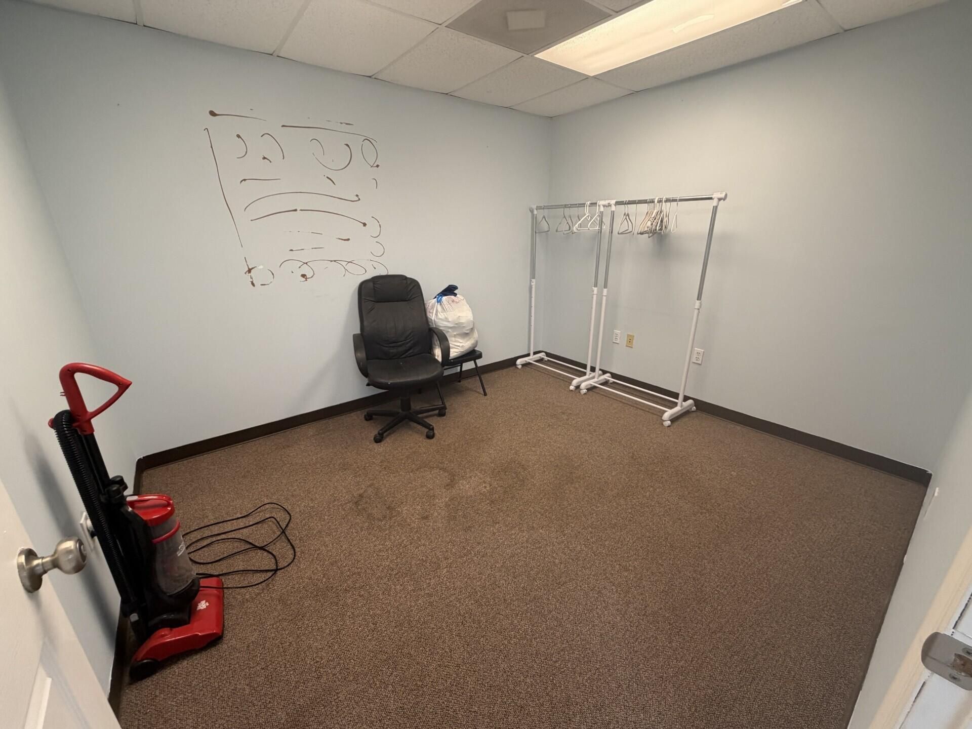 200 Varnfield Drive Photo 9