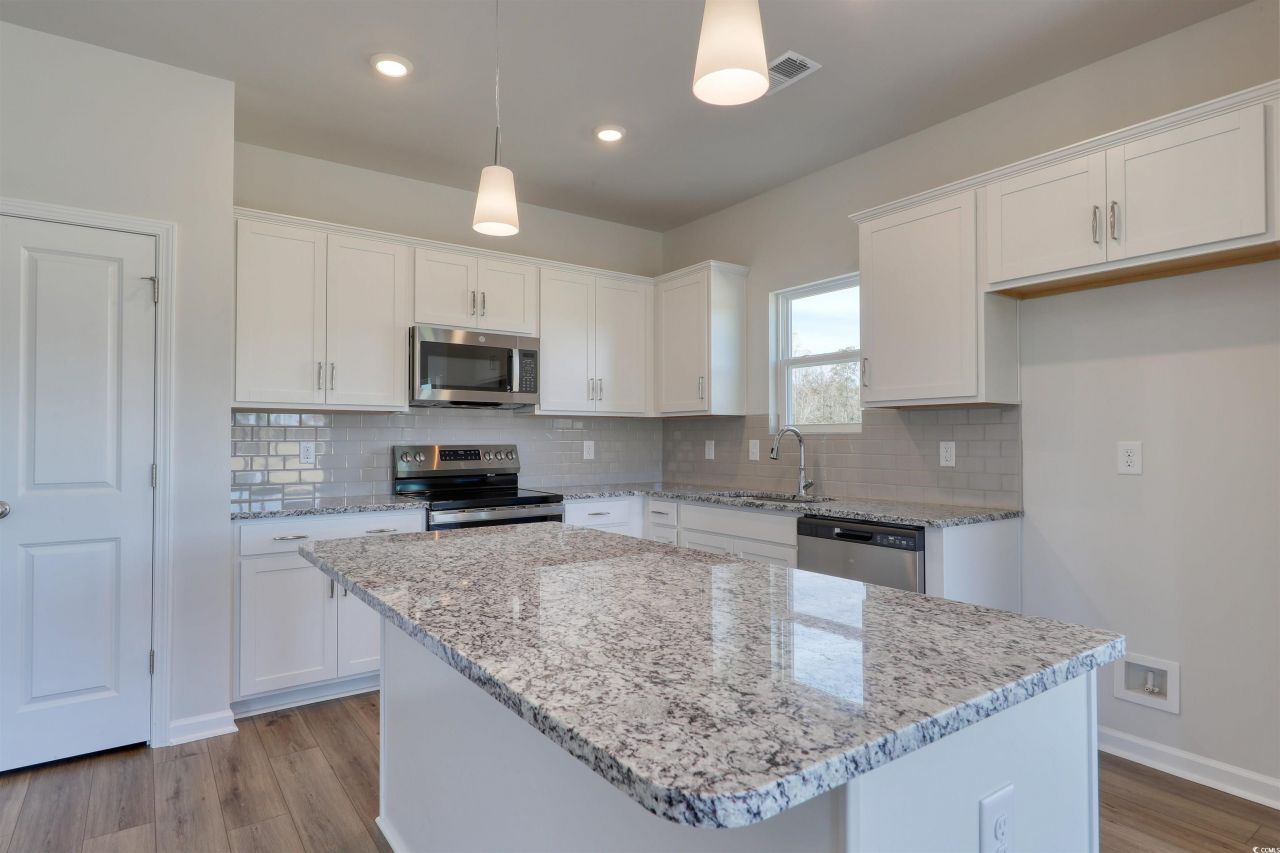 409 Meadow Sweet Pl Photo 5