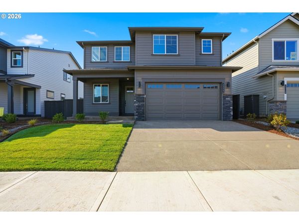 1324 E Canto, Newberg, OR 97132