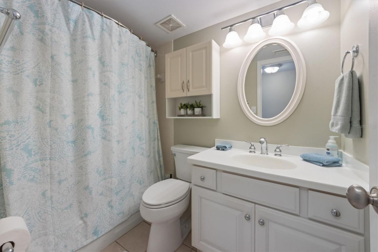 5300 Gulf Drive, Unit 105, Holmes Beach, FL 34217 Photo