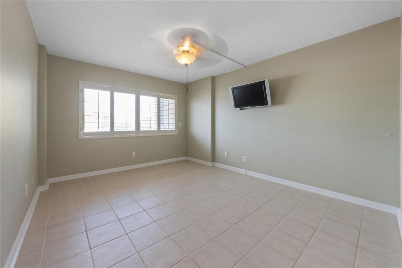 5300 Gulf Drive, Unit 105, Holmes Beach, FL 34217 Photo