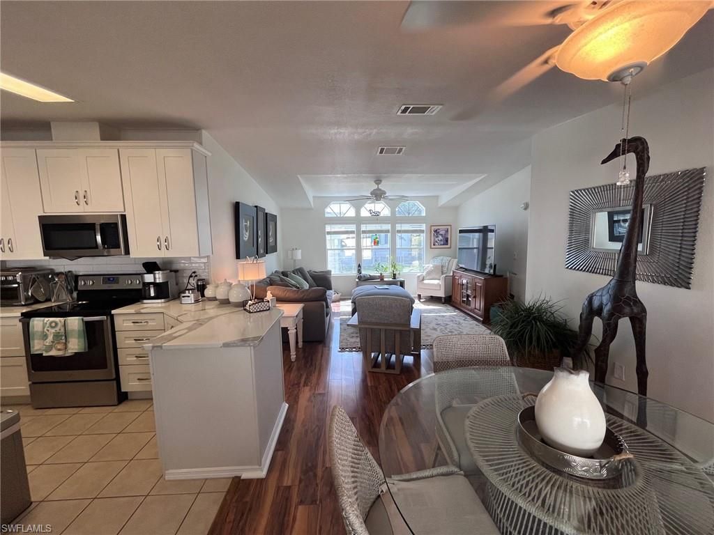65 Turquoise Ave, Unit 65T, Naples, FL 34114 Photo