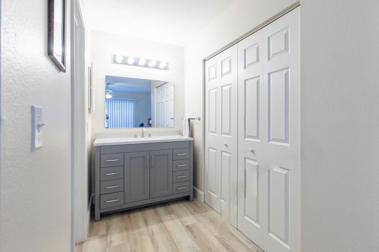 3303 SE Sandpiper Circle, Port Saint Lucie, FL 34952 Photo