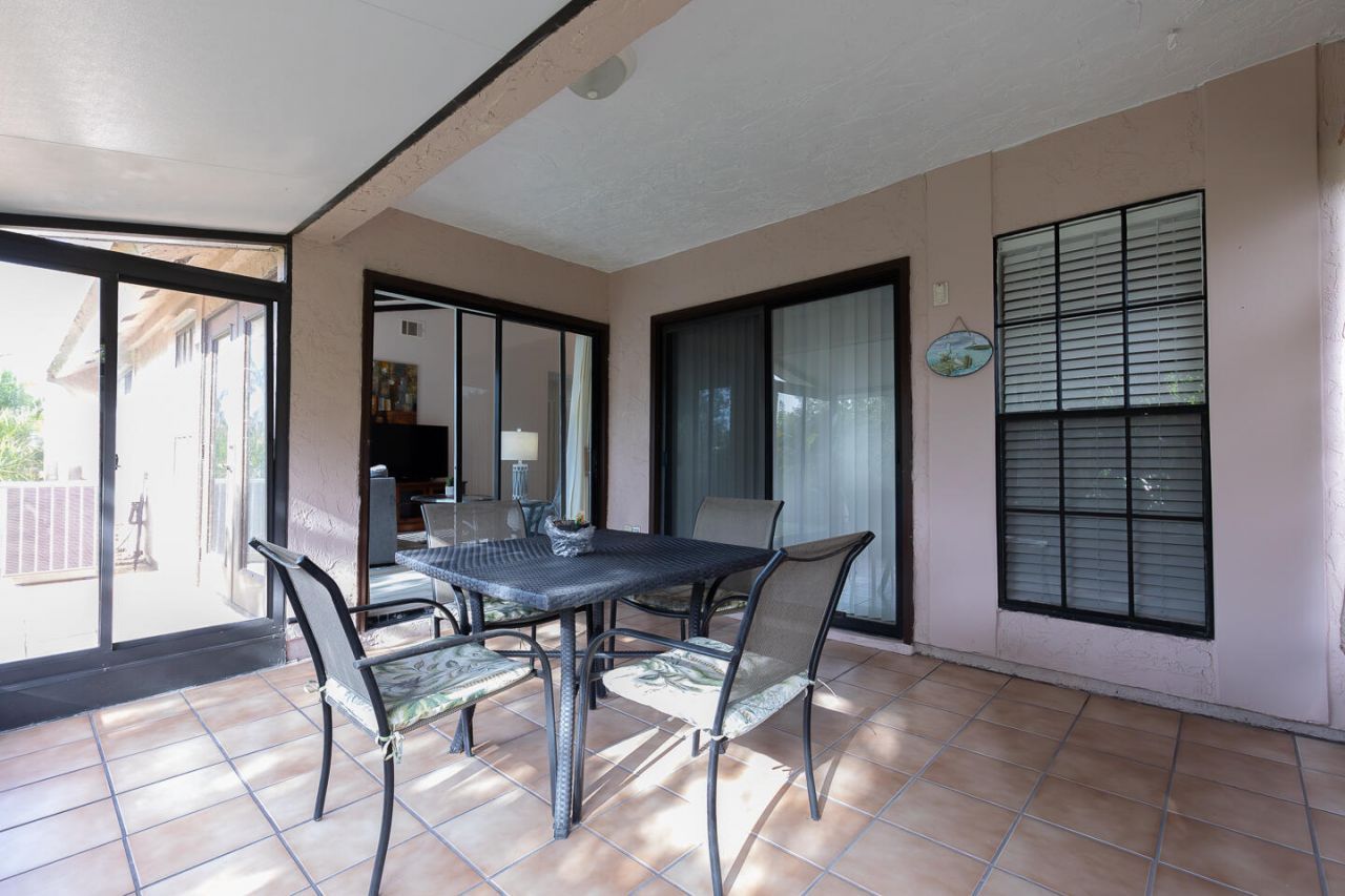 3303 SE Sandpiper Circle, Port Saint Lucie, FL 34952 Photo