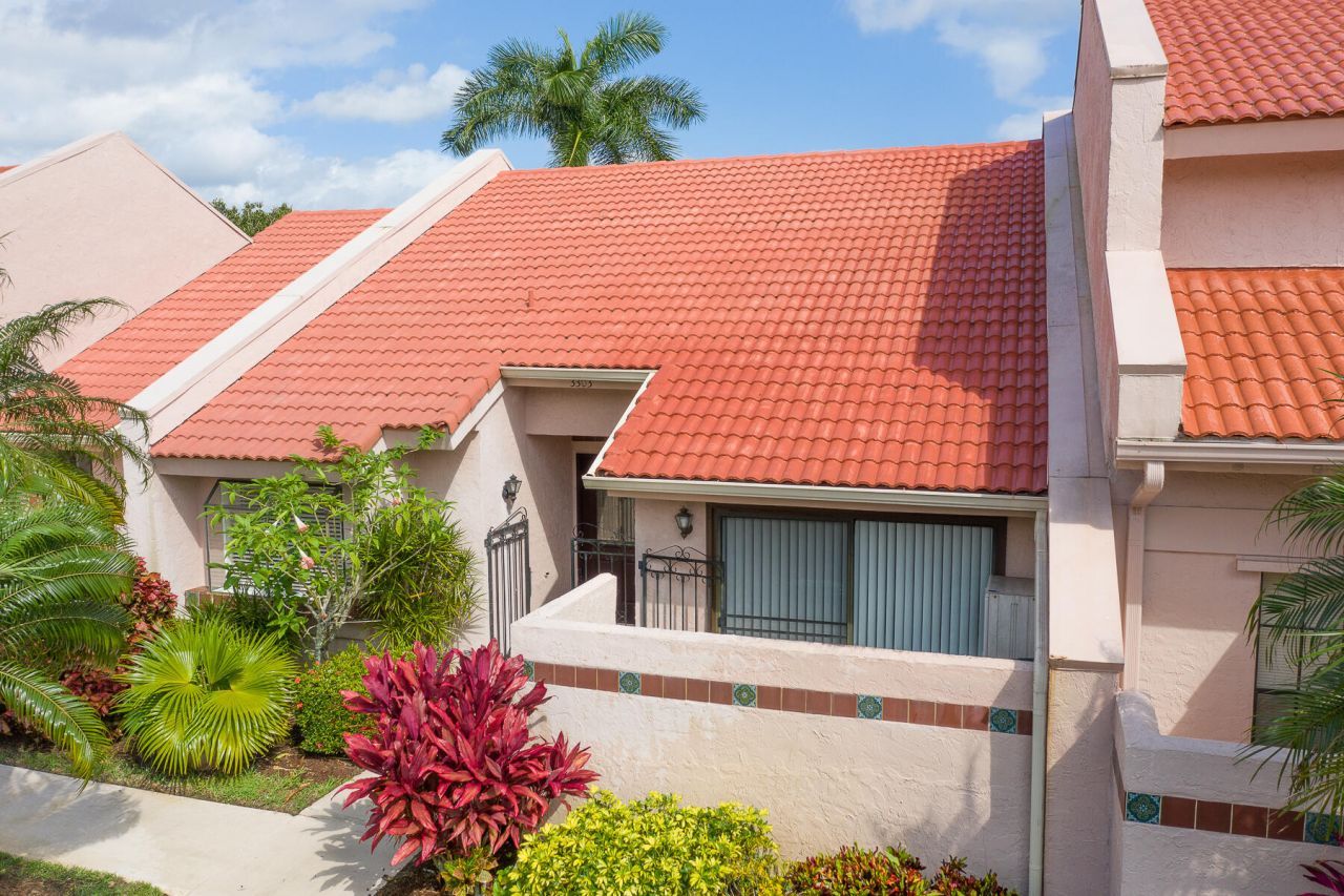 3303 SE Sandpiper Circle, Port Saint Lucie, FL 34952 Photo