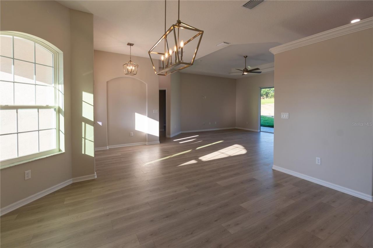 636 N Cherry Pop Drive, Inverness, FL 34453 Photo