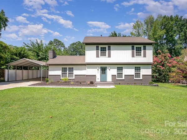 5915 Bluebonnet Road, Charlotte, NC 28212