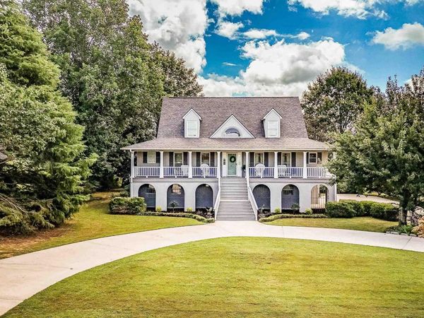 471 Plantation Pointe Road, Scottsboro, AL 35768