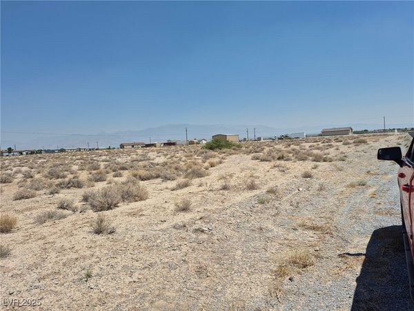 2360 Shirley Street, Pahrump, NV 89048